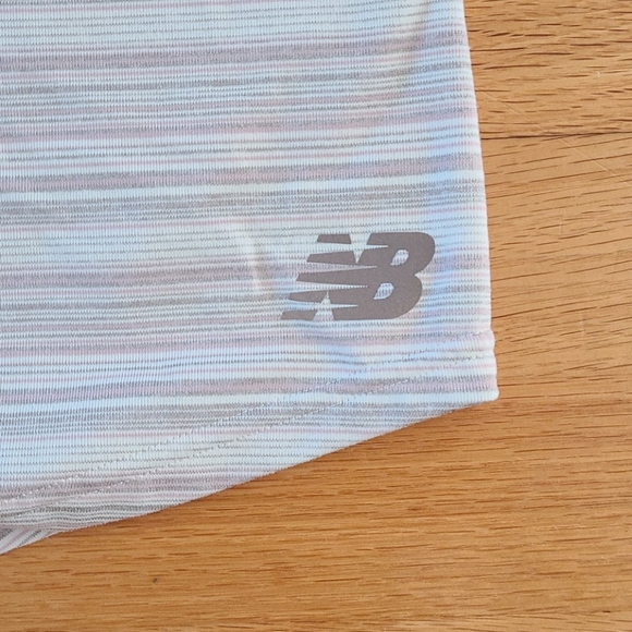 New Balance - Picture 2 of 3